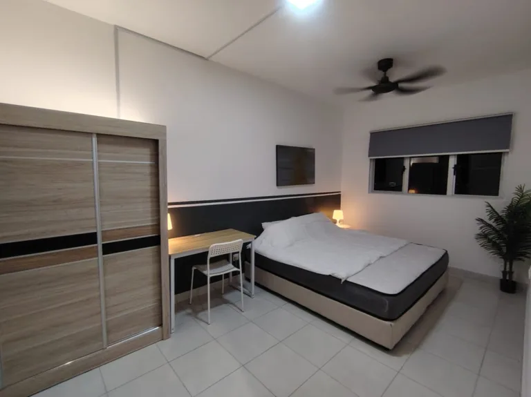 MASTER BEDROOM🛀🛀PRIVATE BATHROOM ✨Residensi Riamas, OKR 3 Master 1 1 | RoomGrabs