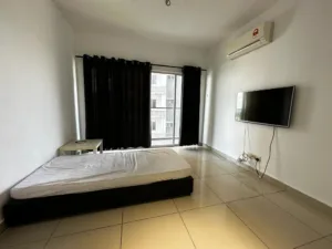 Medium Aircon Room Fully Furnished For Rent