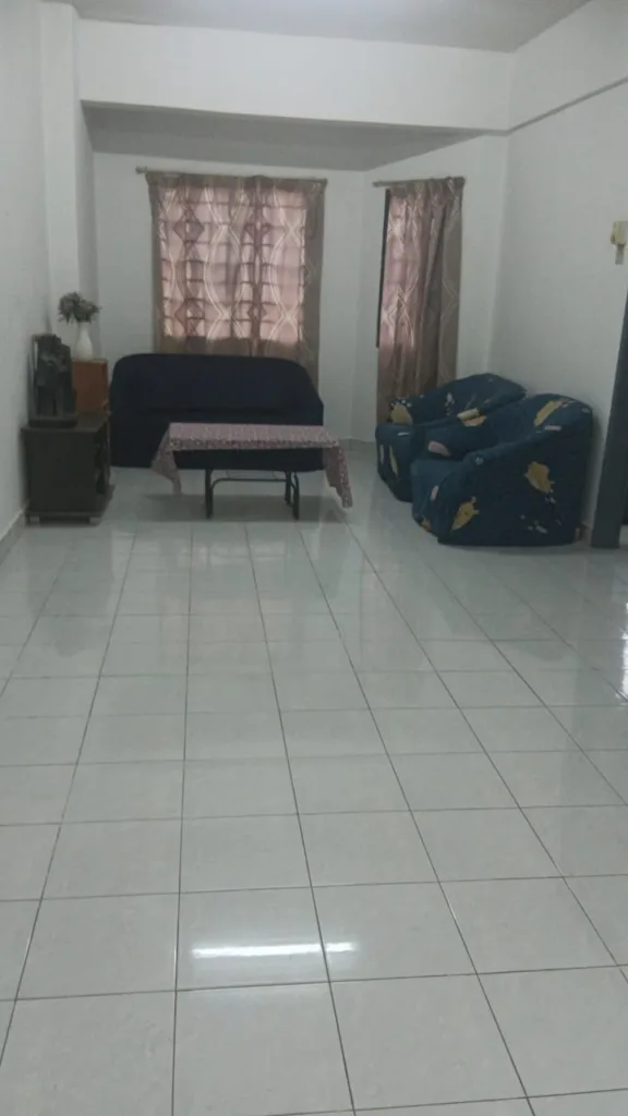 bc809323 0e73 4ab0 a137 7cf139bdaed1 | RoomGrabs