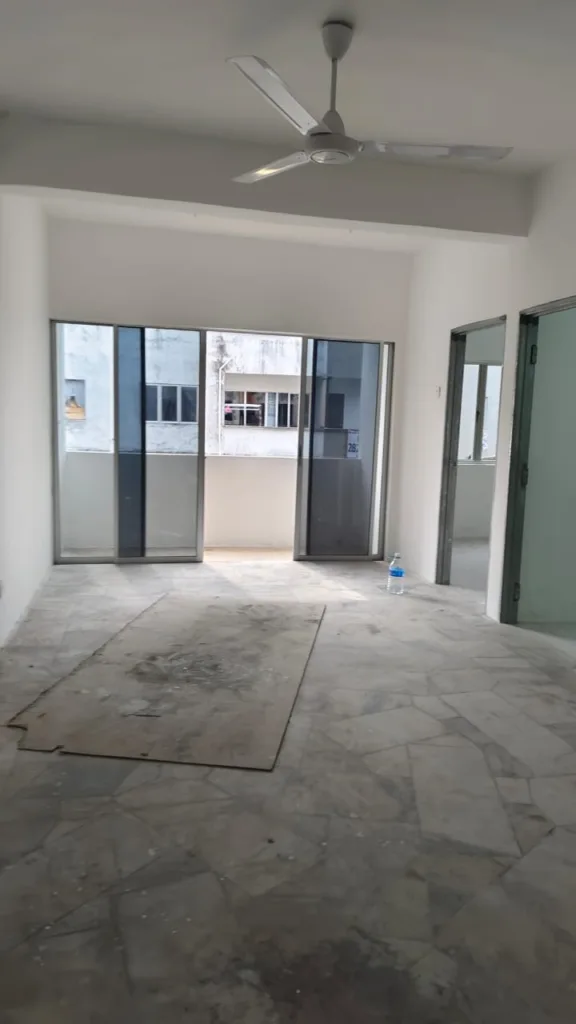 fd7e89a4 6e82 43ce ba81 8f4771734d42 | RoomGrabs