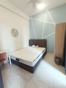 (Equine Park)-Female Partition room for rent at Equine Residence