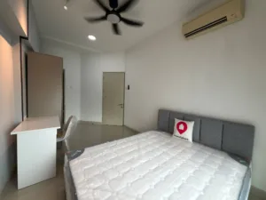 Master room with private bathroom @ Old Klang Road 5 Master room with private bathroom @ Old Klang Road