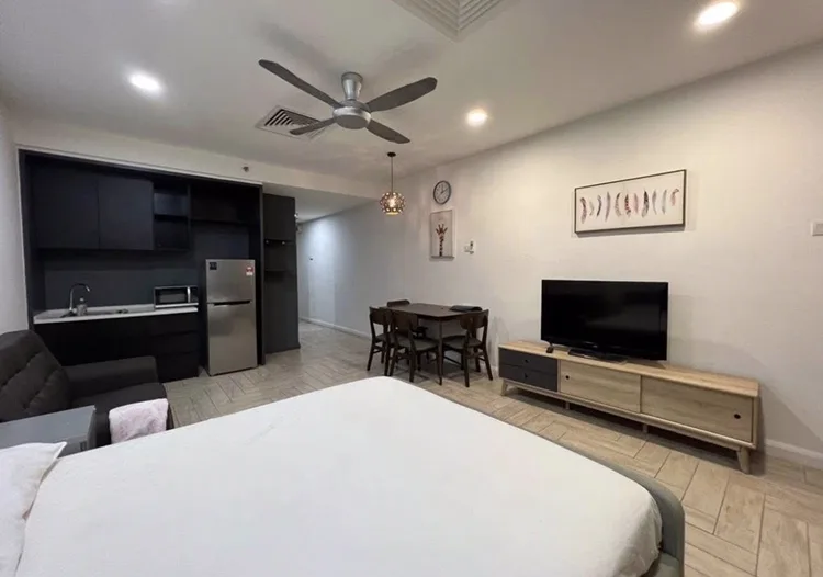8138A476 62BF 4439 92E7 2D18CA5FF7CA | RoomGrabs