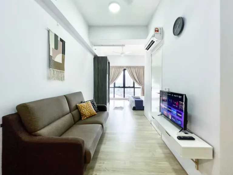 Fully furnished studio apartment for rent at Menara Jaya 3 IMG 2254 | RoomGrabs