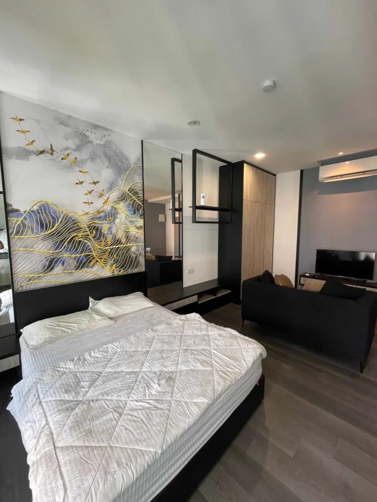 Fully Furnished Studio unit at Paragon@pan’gaea 3 IMG 8942 | RoomGrabs