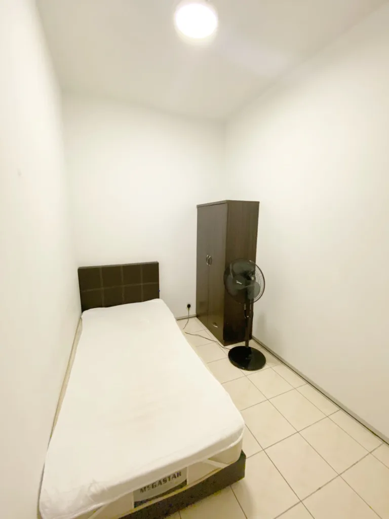 Single | RoomGrabs