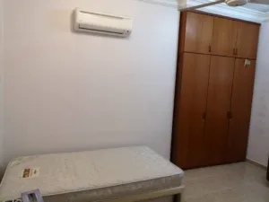 Middle Room Shared Bathroom within 5 Mins to Bangsar LRT