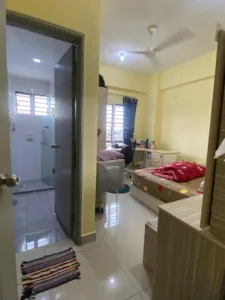 MASTER BEDROOM FT PRIVATE BATHROOM📍 PJ