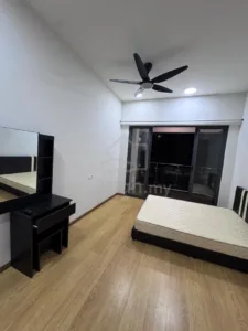 Master Room Taman Desa near Kuchai, Midvalley with AC 5 Master Room Taman Desa near Kuchai, Midvalley with AC