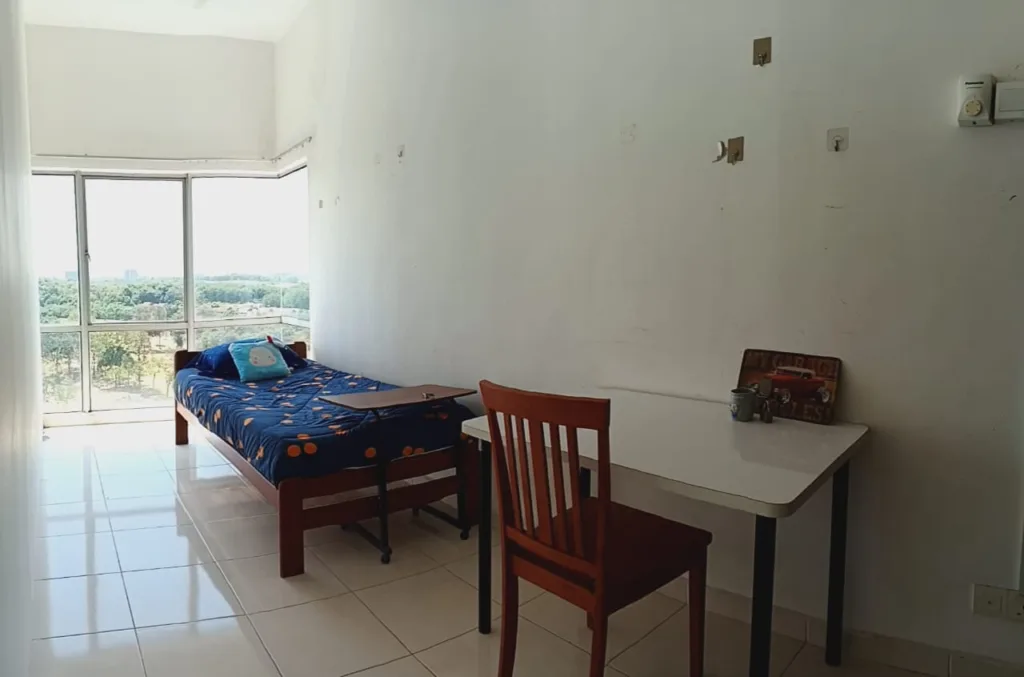 fe50569f 683e 4126 a605 c69fee51c743 | RoomGrabs