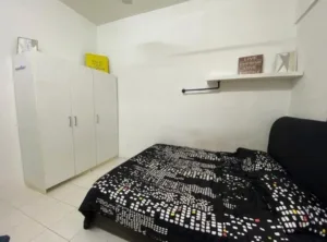 2ES | RoomGrabs