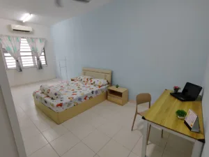 Room with Private Bathroom - Female Only 5 Room with Private Bathroom – Female Only