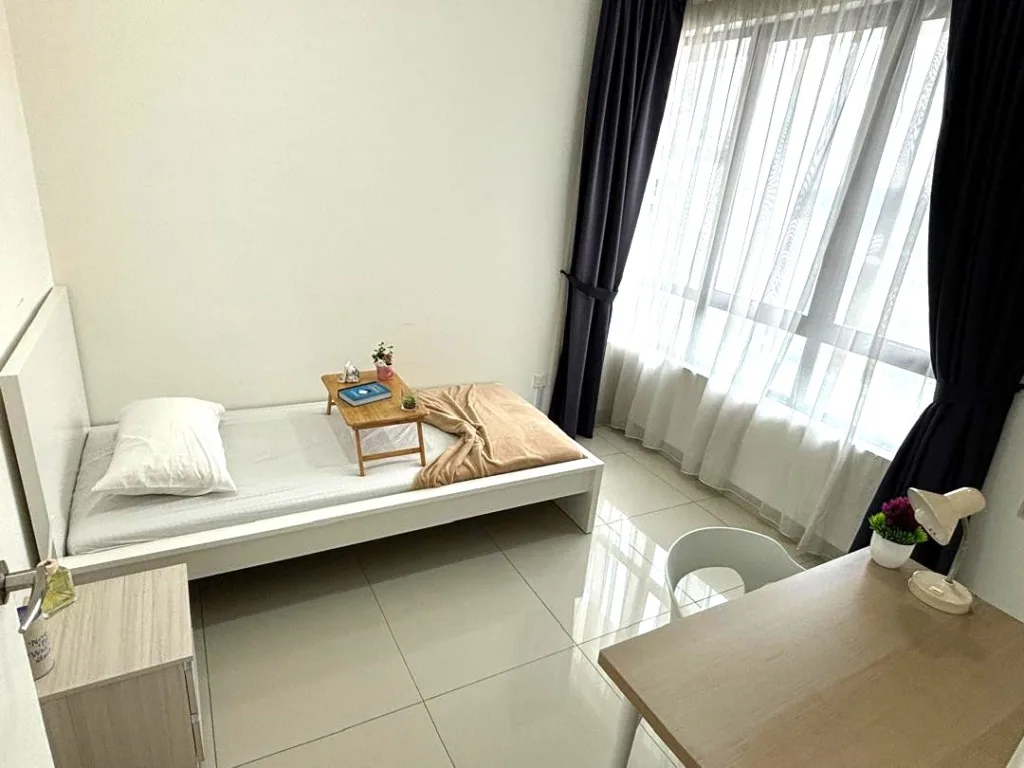 Single MAIN | RoomGrabs