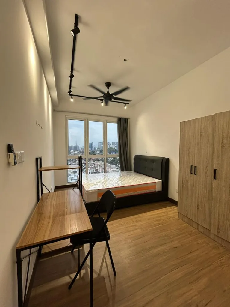 Apartment/Room Available 3 promotion 3 | RoomGrabs
