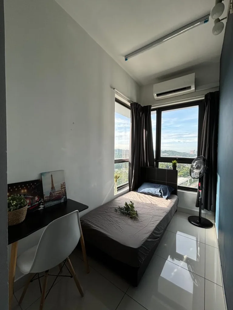 Room1 2 | RoomGrabs