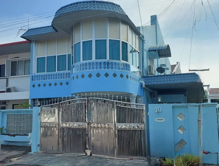 Master Rooms For Rent At Bayan Lepas,Penang (Immediate Occupancy) 3 Whole house new | RoomGrabs
