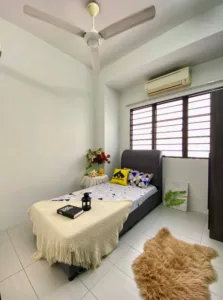 BILIK SEWA KAJANG REKO SG CHUA UKM GMI BANGI