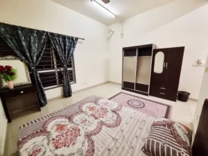 Master Room with Attached Bathroom for Rent at Puchong 5 Master Room with Attached Bathroom for Rent at Puchong