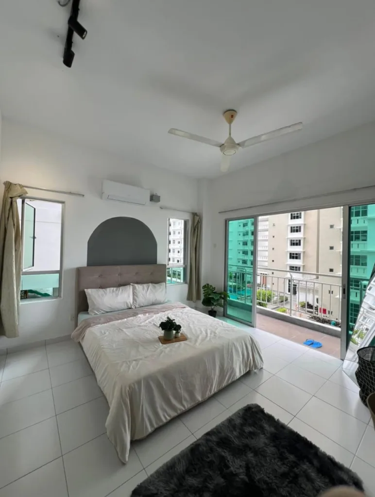 Fully Furnished Balcony room @ 1-World Bayan Baru 1 WhatsApp Image 2026 06 25 at 13.19.55 1 | RoomGrabs