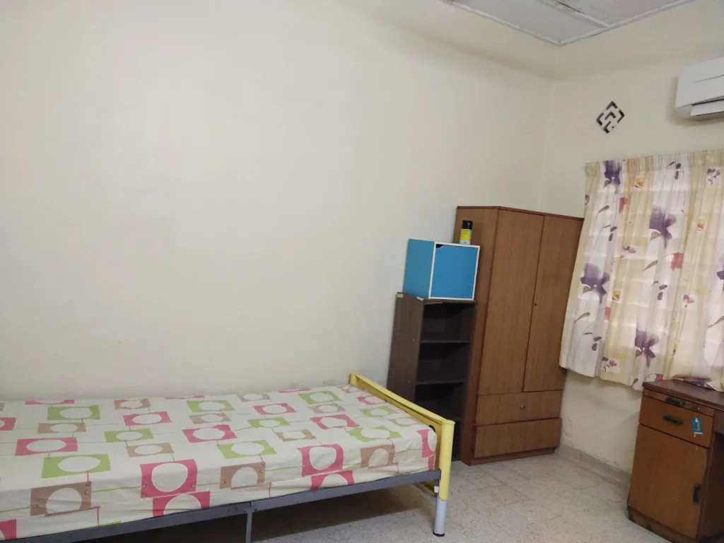 room rent taman eng ann ,klang RM550(AIR-COND ROOM) 2 photo1646125933 2 | RoomGrabs