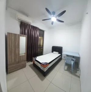 Single Bed at You Vista walking to MRT Taman Suntex